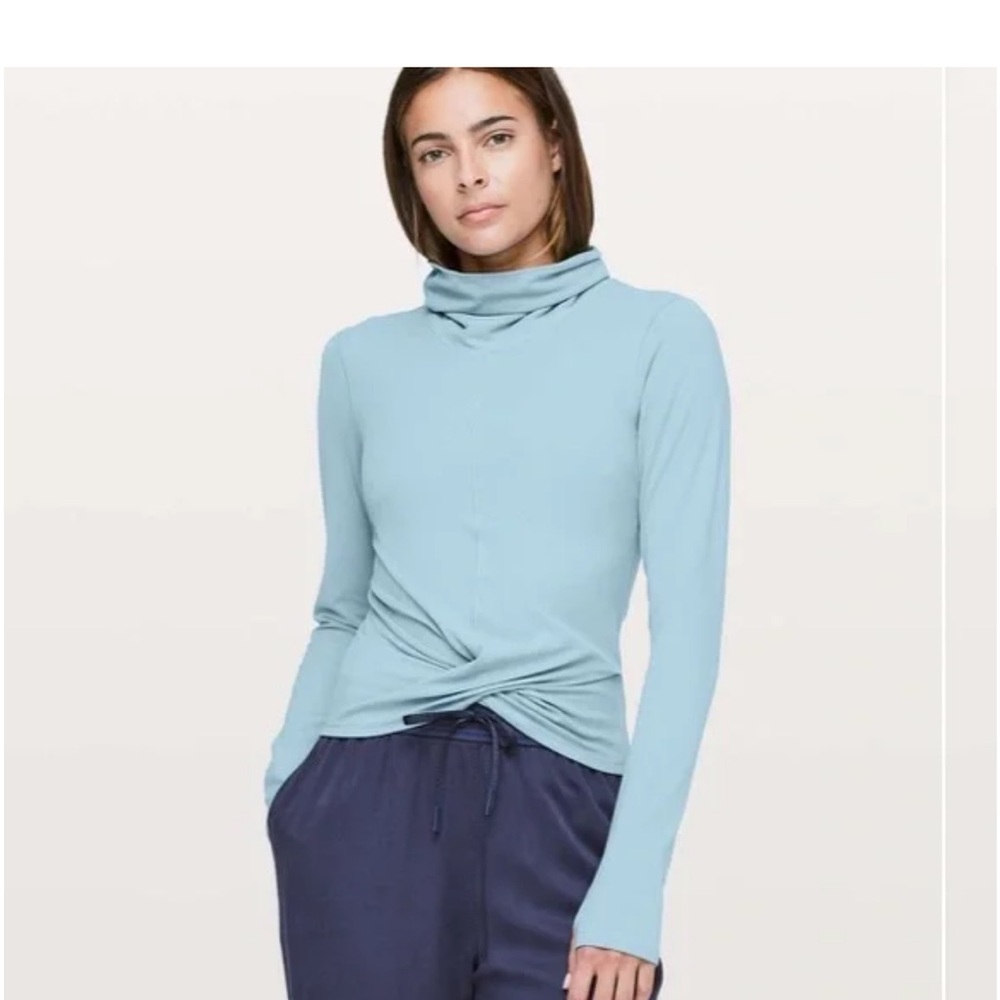Lululemon Athletica Soft Blue melodic Top size 6